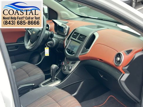 Used 2016 Chevrolet Sonic LT FWD image 22