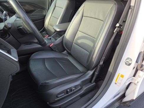 Used 2024 GMC Terrain SLT w/ Infotainment Package II AWD/4WD image 25