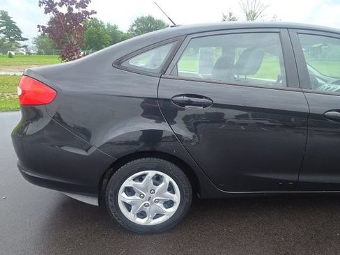 Used 2012 Ford Fiesta SE FWD image 8
