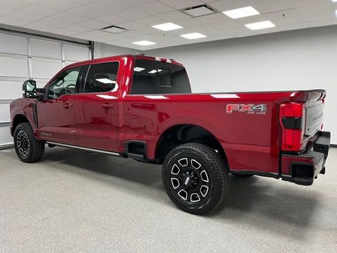 Used 2025 Ford F350 Platinum AWD/4WD image 7