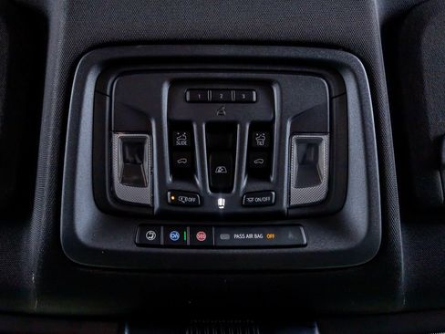 Used 2023 GMC Sierra 1500 AT4 w/ AT4 Preferred Package AWD/4WD image 29