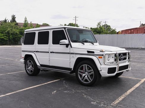 Used 2016 Mercedes-Benz G 63 AMG 4MATIC image 2