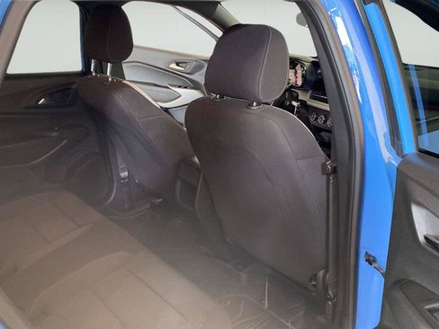 Used 2024 Chevrolet Trax RS w/ Driver Confidence Package FWD image 29