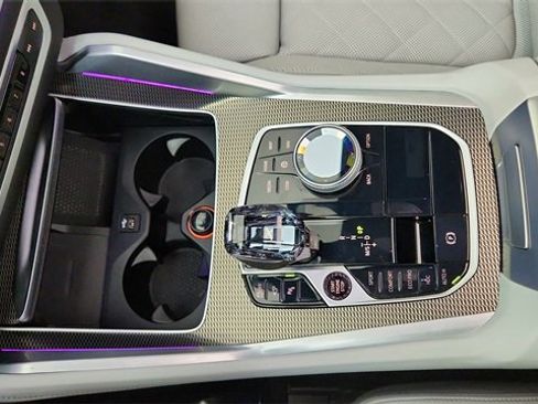 Used 2023 BMW X6 xDrive40i w/ M Sport Package image 58