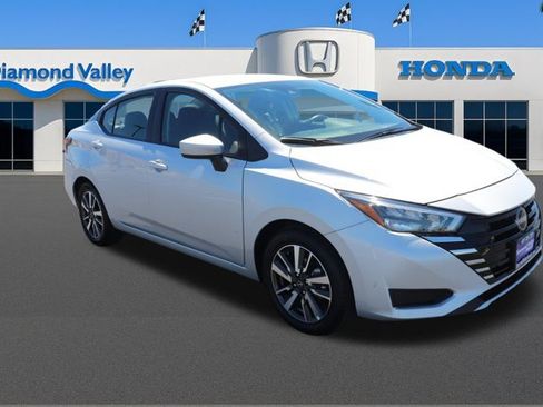 Used 2025 Nissan Versa SV FWD image 1