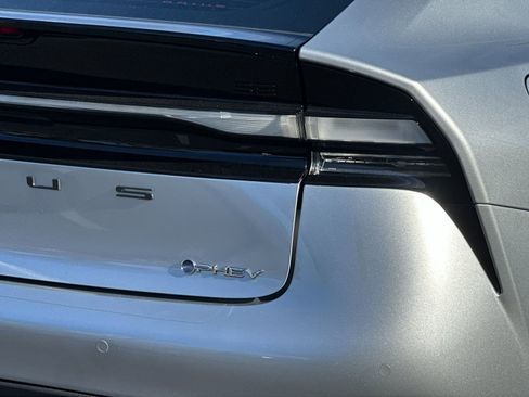 New 2026 Toyota Prius Plug-In Hybrid image 25