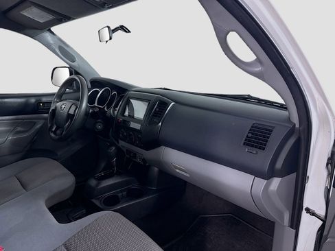 Used 2013 Toyota Tacoma 2WD Regular Cab image 16