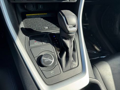 Certified 2021 Toyota RAV4 XSE AWD/4WD image 25