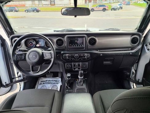 Used 2022 Jeep Wrangler Unlimited Sport AWD/4WD image 11