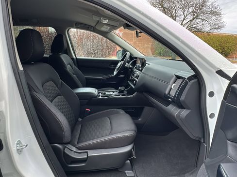 Certified 2024 Nissan Pathfinder S image 21