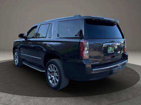 Used 2017 GMC Yukon Denali image 5