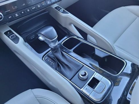 Used 2023 Kia Telluride S w/ S Sunroof Package FWD image 12