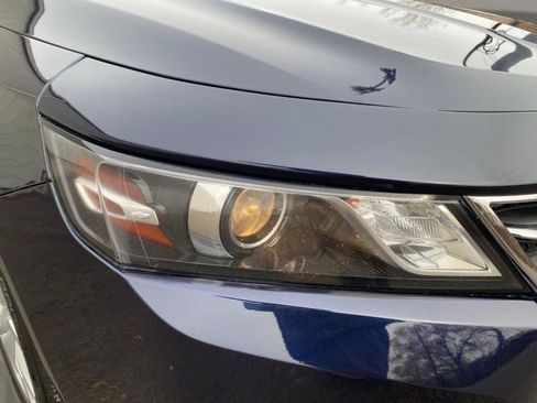 Used 2017 Chevrolet Impala LT w/ Convenience Package image 10