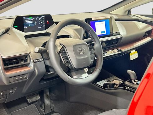 New 2026 Toyota Prius Plug-In Hybrid FWD image 7