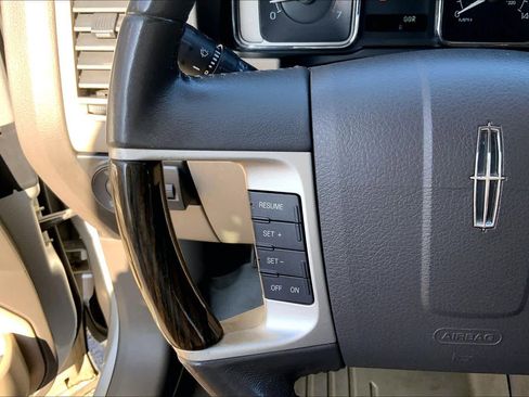 Used 2009 Lincoln MKX 2WD image 22