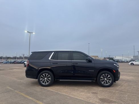 Used 2022 Chevrolet Tahoe LT w/ Luxury Package image 31