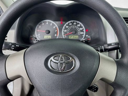 Used 2011 Toyota Corolla LE image 16