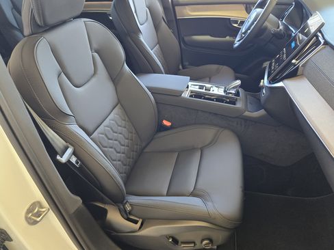 New 2026 Volvo XC90 T8 Plus image 15