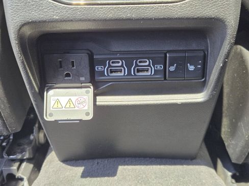 Certified 2023 Jeep Grand Cherokee 4WD 4xe w/ Luxury Tech Group II image 27