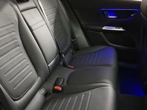 Used 2026 Mercedes-Benz GLC 300 GLC 300 image 34