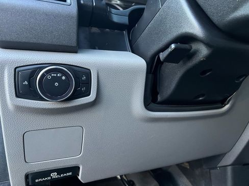 Used 2021 Ford F250 XL w/ Power Equipment Group image 34