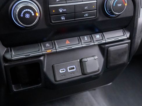 Used 2019 Chevrolet Silverado 1500 LT image 23