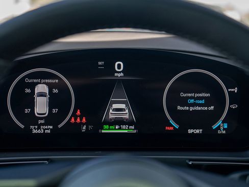 Certified 2025 Porsche Cayenne E-Hybrid AWD/4WD image 15
