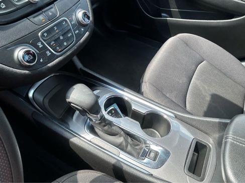 Used 2025 Chevrolet Malibu LT FWD image 31