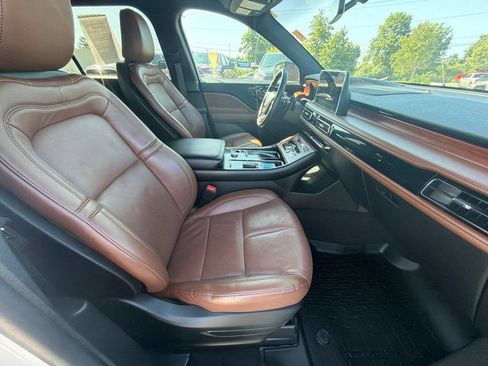 Used 2023 Lincoln Aviator Reserve w/ Equipment Group 201A AWD/4WD image 49