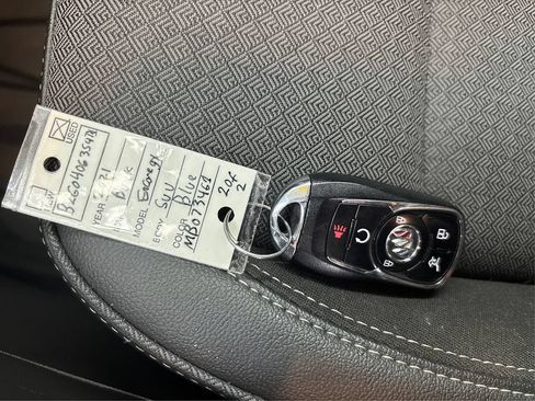 Used 2021 Buick Encore GX Select FWD image 37