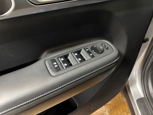 Certified 2025 Hyundai Santa Fe SEL image 35