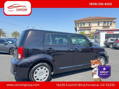 Used 2014 Scion xB FWD image 10