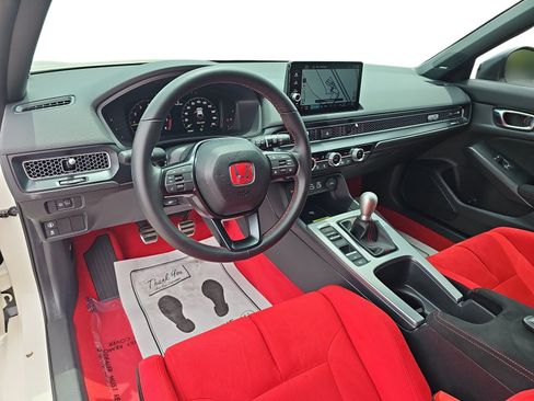 Used 2024 Honda Civic Type R image 13