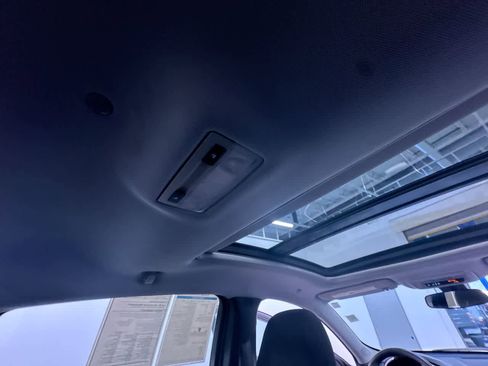 Used 2021 Chevrolet Malibu LT FWD image 39