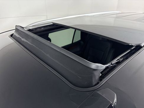 New 2026 GMC Yukon Denali w/ Sun & Power Step Package image 22