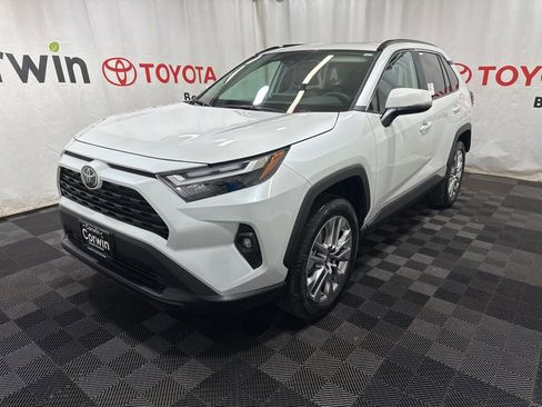 Used 2025 Toyota RAV4 XLE Premium image 3