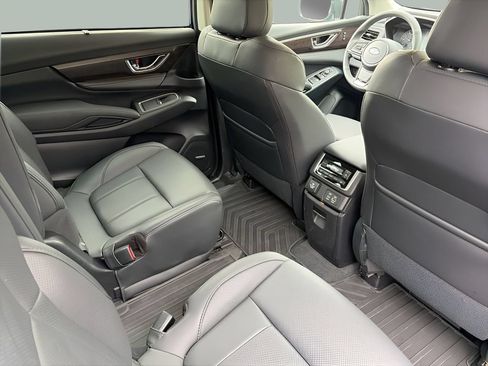 Used 2026 Subaru Ascent Touring AWD/4WD image 15