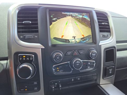 Used 2018 RAM 1500 SLT AWD/4WD image 35