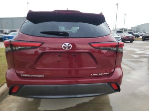Used 2022 Toyota Highlander Limited image 10