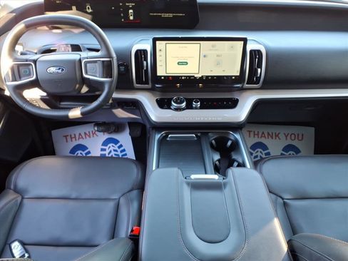 Certified 2025 Ford Expedition Max Active AWD/4WD image 9