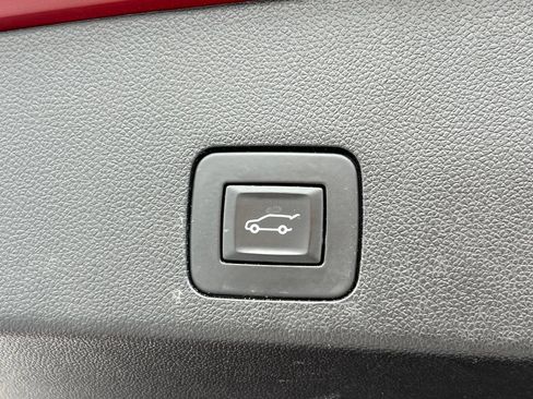 Used 2023 Buick Encore GX Essence w/ Experience Buick Package AWD/4WD image 19