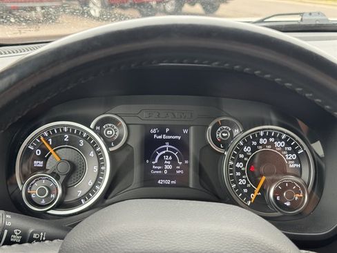 Used 2020 RAM 1500 Big Horn AWD/4WD image 15
