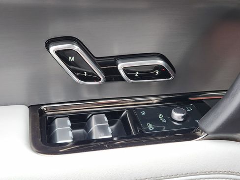 Certified 2024 Land Rover Range Rover Sport SE AWD/4WD image 19
