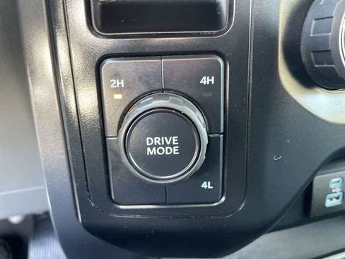 Used 2023 Ford F150 XLT image 16