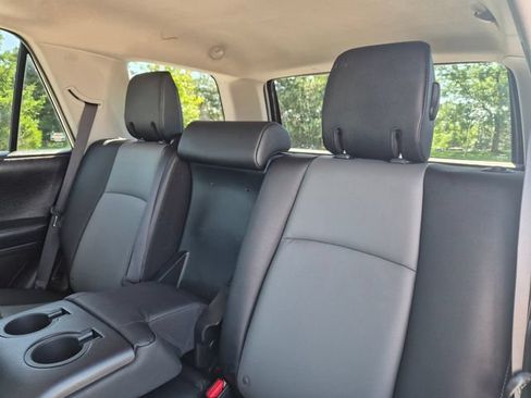 Used 2019 Toyota 4Runner SR5 Premium AWD/4WD image 34