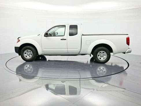 Used 2018 Nissan Frontier S image 8