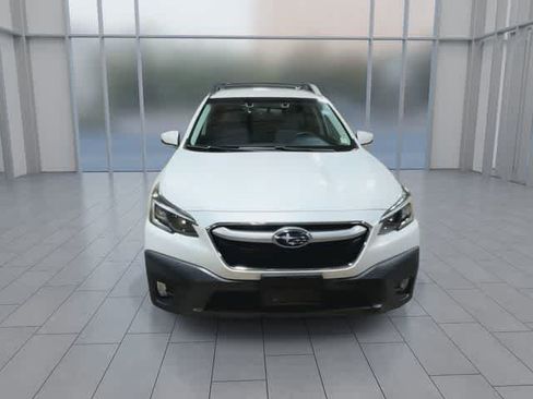 Used 2020 Subaru Outback Premium AWD/4WD image 3