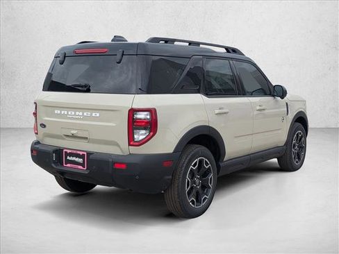 New 2025 Ford Bronco Sport Outer Banks w/ Outer Banks Tech Package+ AWD/4WD image 2