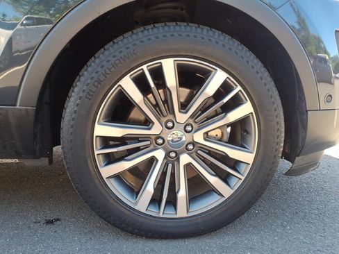 Used 2017 Ford Explorer Platinum AWD/4WD image 25