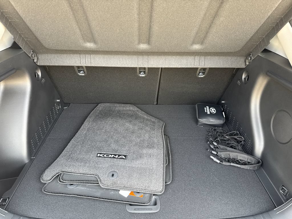 New 2026 Hyundai Kona Limited FWD image 11